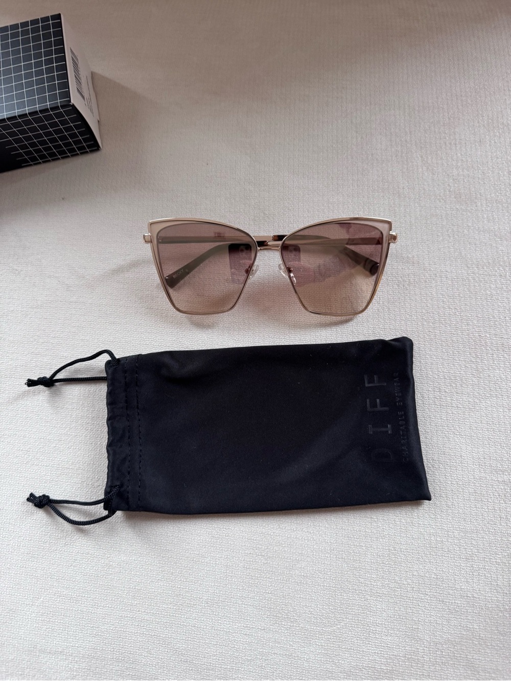 Diff Eyewear Rose Gold Cat-Eye Sunglasses with Pink Tint